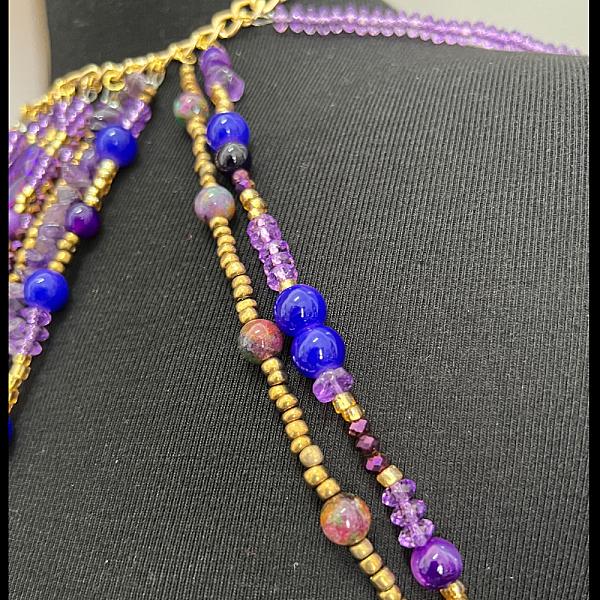 Bralette Épaules Mauve Améthyste & Or en Pierres Naturelles